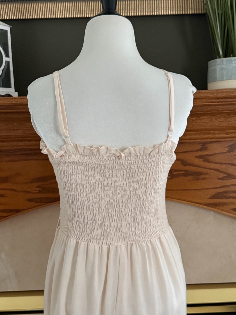 VENUS Cream Linen Blend Smocked Bodice Wide-Leg Jumpsuit Size 10 NWOT - Picture 8 of 13